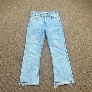 Zara Cropped Raw Step Hem Blue Jeans Size 6